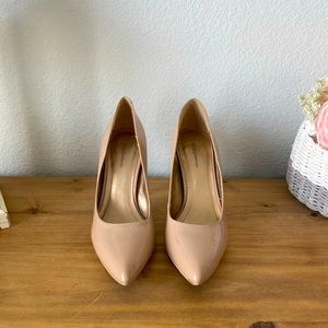 Nude pointed toe pumps size 7